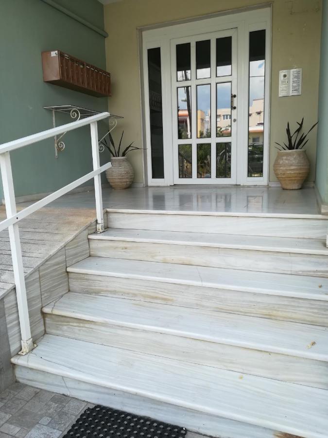 Apartment Ey Zhn Nea Chili Bagian luar foto