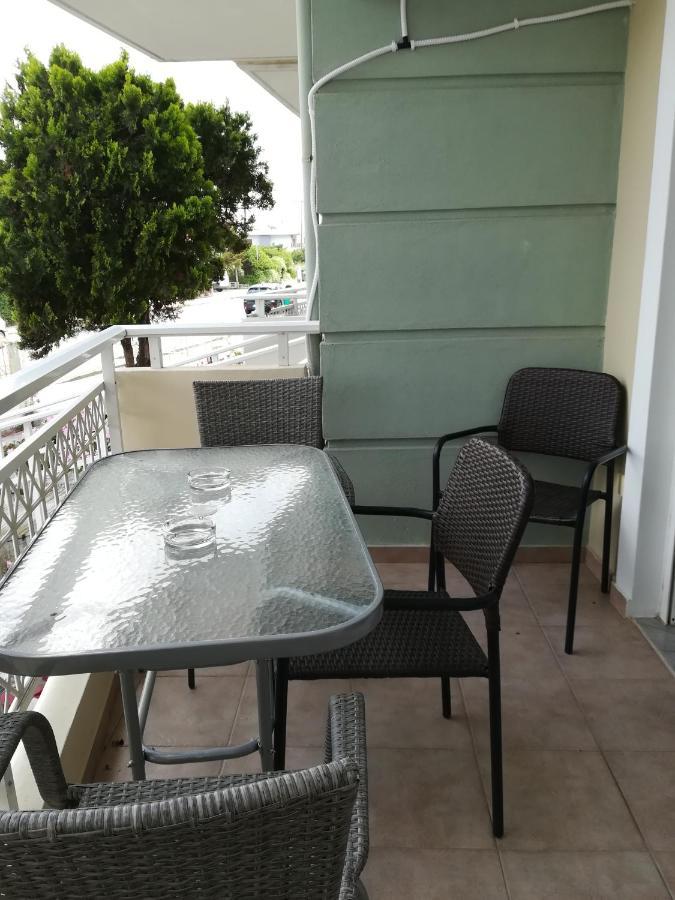 Apartment Ey Zhn Nea Chili Bagian luar foto